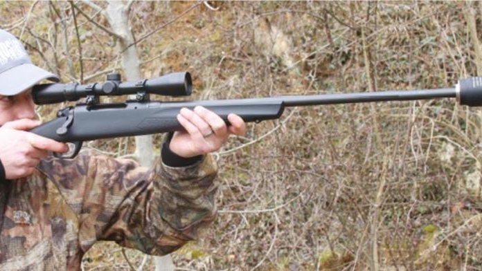 hunter holding Remington 783